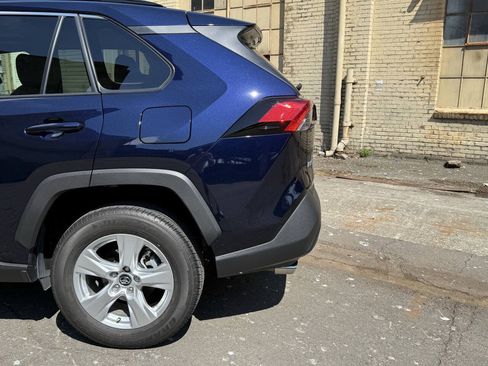 Used 2020 Toyota RAV4 XLE w/ Convenience Package AWD/4WD image 20