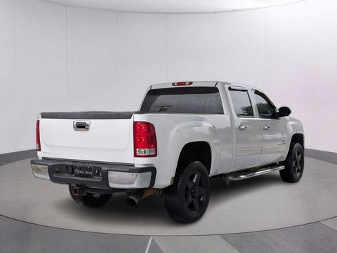 Used 2007 GMC Sierra 2500 SLE w/ EZ-Lift Tailgate Package RWD image 8