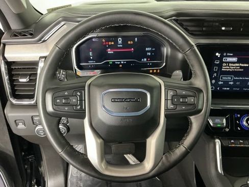 Used 2025 GMC Sierra 1500 Denali w/ Denali Reserve Package AWD/4WD image 20