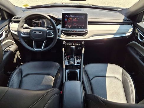 Used 2024 Jeep Compass Limited AWD/4WD image 19