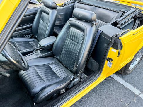 Used 1993 Ford Mustang LX image 39
