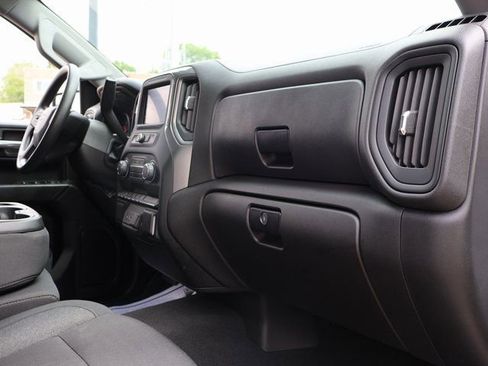 Certified 2024 Chevrolet Silverado 1500 Custom AWD/4WD image 9