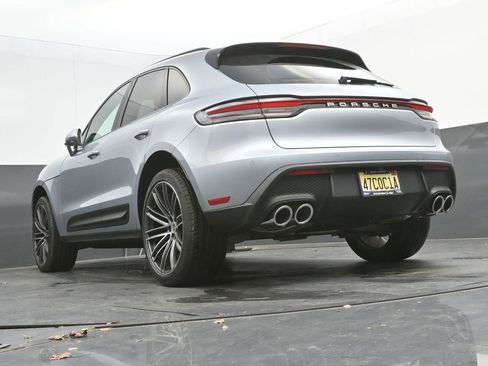 New 2026 Porsche Macan image 40