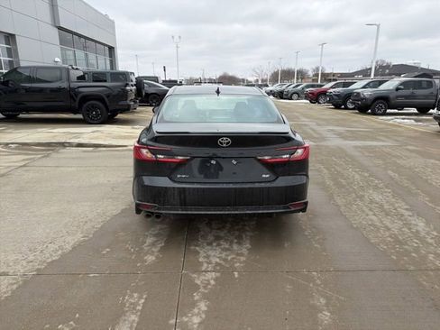 Used 2026 Toyota Camry SE image 6
