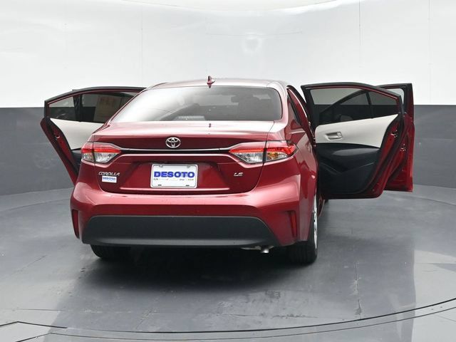 Used 2025 Toyota Corolla LE FWD image 63