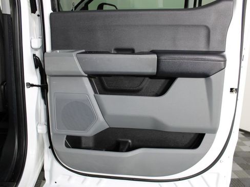 Used 2023 Ford F350 XLT w/ FX4 Off-Road Package image 31