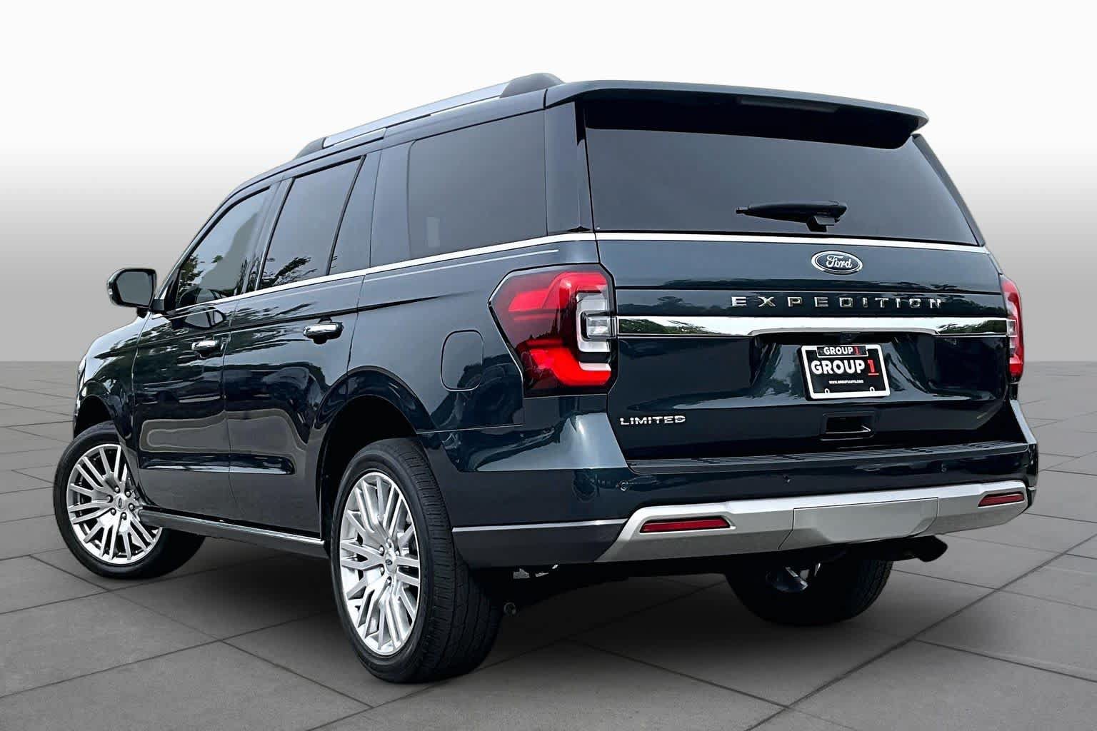 Used 2024 Ford Expedition Limited RWD image 11