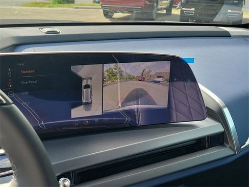 New 2026 Cadillac Vistiq Premium Luxury w/ LPO, Floor Liner Package image 14