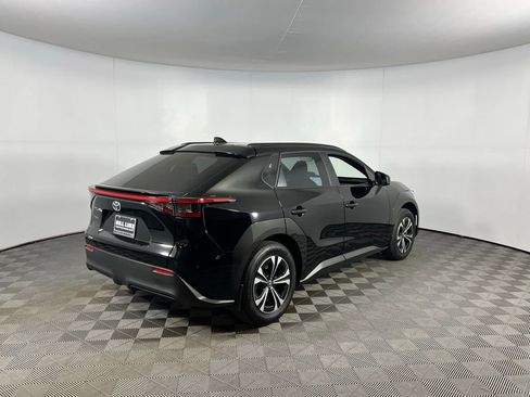 Used 2024 Toyota bZ4X XLE image 5