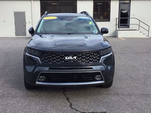 Used 2023 Kia Sorento SX Prestige image 2