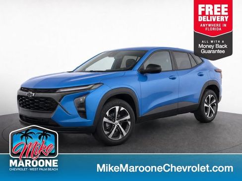 Used 2025 Chevrolet Trax RS w/ Driver Confidence Package FWD image 1