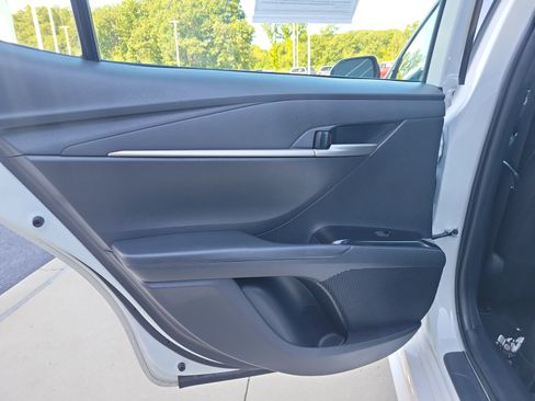 Certified 2025 Toyota Camry SE FWD image 11