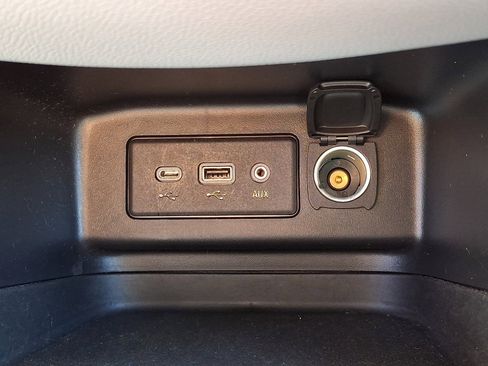 Certified 2023 Chevrolet Equinox LS w/ LS Convenience Package image 22