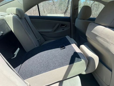 Used 2011 Toyota Camry FWD image 25