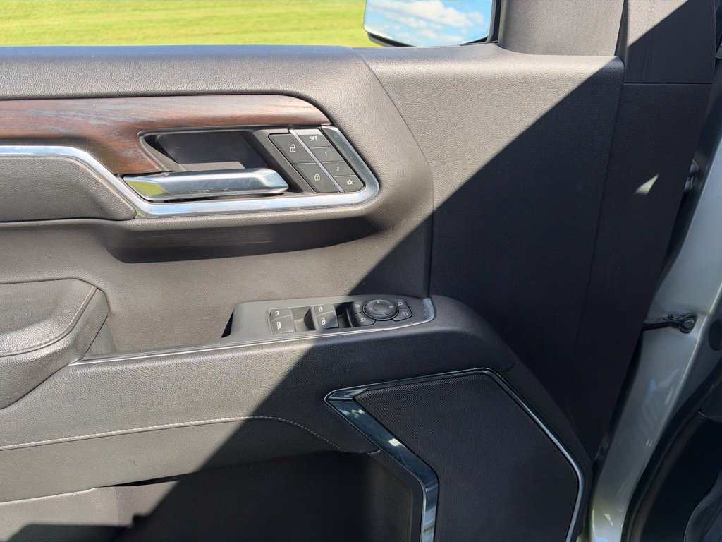 Used 2024 GMC Sierra 1500 SLT RWD image 15