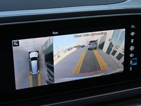 Used 2020 Mercedes-Benz GLS 580 4MATIC image 15