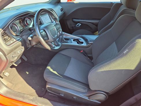 Used 2022 Dodge Challenger GT image 17