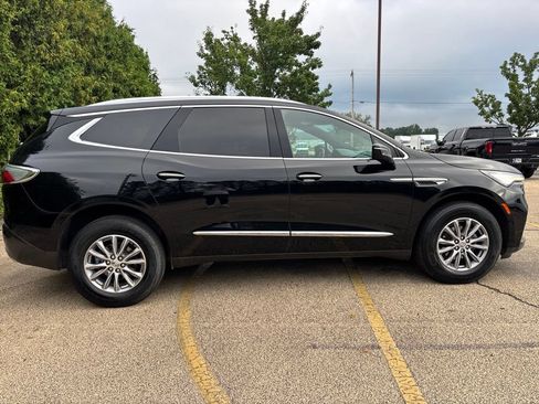 Used 2023 Buick Enclave Essence FWD image 8