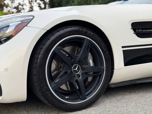 Used 2018 Mercedes-Benz AMG GT Roadster image 17