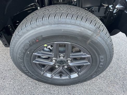 New 2026 Jeep Gladiator Sport image 9