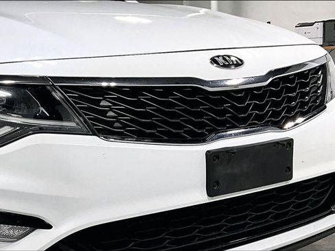 Used 2020 Kia Optima LX image 37
