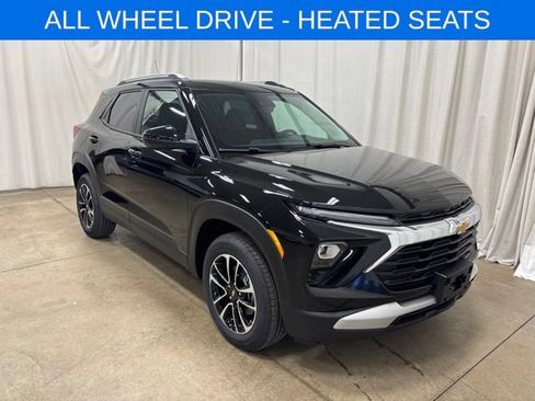 New 2026 Chevrolet TrailBlazer LT w/ LT Cold Weather Package AWD/4WD image 1