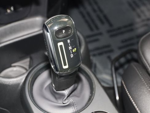 Used 2024 MINI Cooper SE FWD image 7