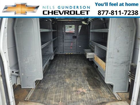 Used 2017 Chevrolet Express 3500 image 12