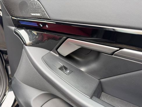 Used 2024 BMW 530i xDrive w/ Premium Package image 21