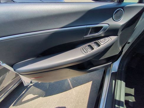 Used 2025 Hyundai Sonata SEL FWD image 21