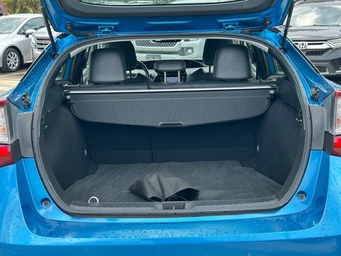 Used 2021 Toyota Prius XLE FWD image 14