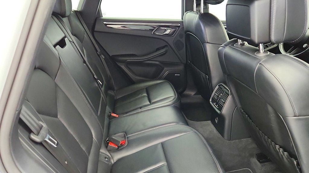 Used 2024 Porsche Macan Turbo w/ Premium Plus Package AWD/4WD image 23