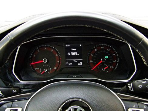 Used 2021 Volkswagen Jetta SE w/ SE Cold Weather Package FWD image 15