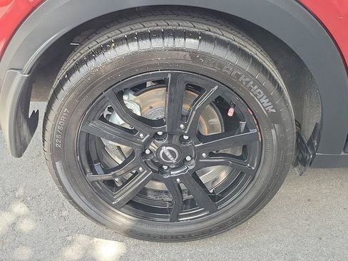 Certified 2023 Nissan Kicks SR w/ SR Premium Package FWD image 25