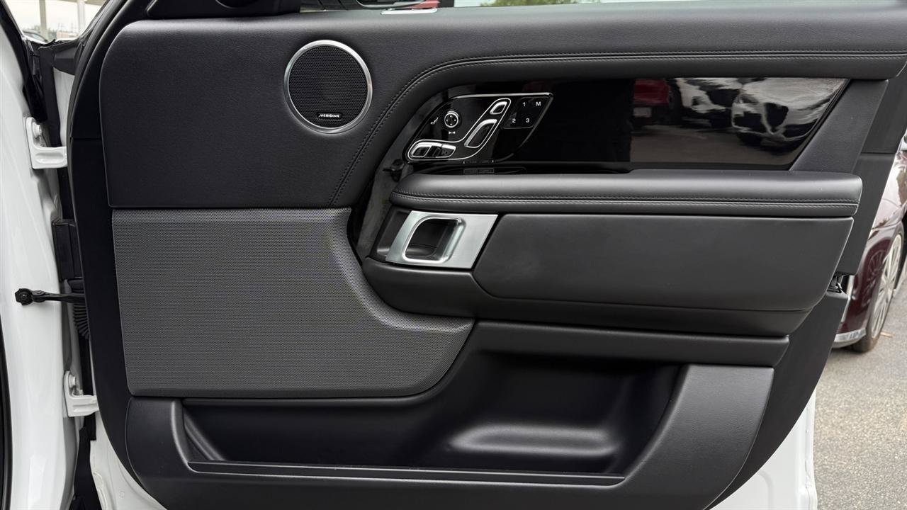 Used 2021 Land Rover Range Rover P525 Westminster Edition AWD/4WD image 42