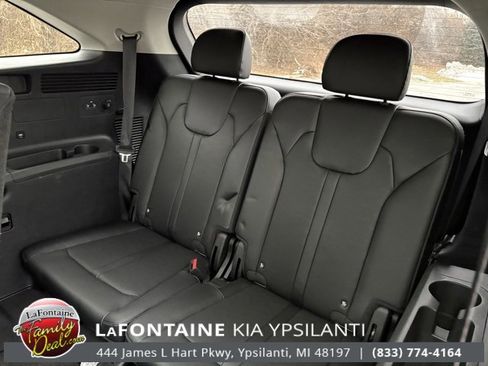 Certified 2025 Kia Sorento S w/ Panoramic Sunroof Package image 11