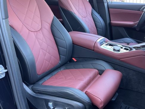 Used 2025 BMW X6 xDrive40i w/ Parking Assistance Package image 32