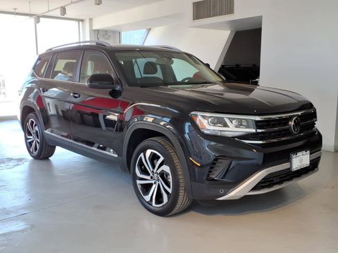 Used 2022 Volkswagen Atlas SEL AWD/4WD image 3
