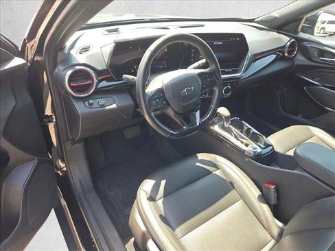 Used 2024 Chevrolet Trax RS FWD image 10