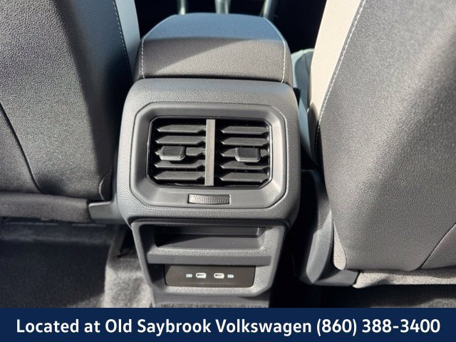 Certified 2026 Volkswagen Taos SE AWD/4WD image 12