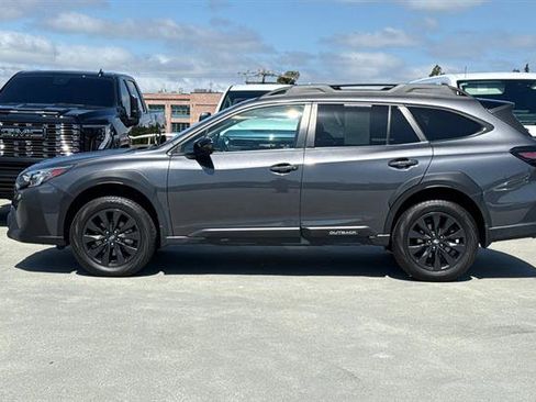 Used 2023 Subaru Outback Onyx Edition AWD/4WD image 6