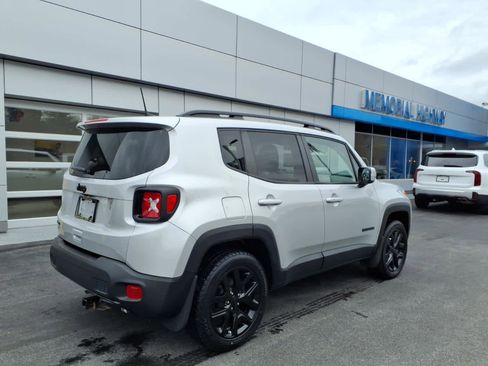 Used 2019 Jeep Renegade Altitude w/ Quick Order Package 2XM image 7