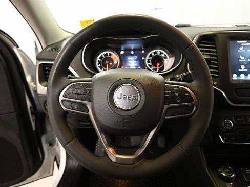 Used 2022 Jeep Cherokee Latitude Lux image 4