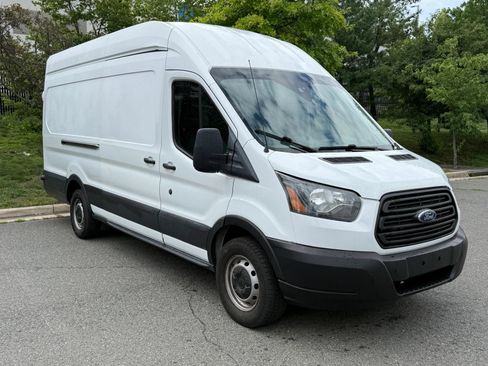 Used 2018 Ford Transit 250 148 High Roof Extended RWD image 1