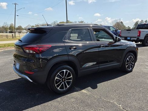Used 2026 Chevrolet TrailBlazer LT w/ Driver Confidence Package image 12