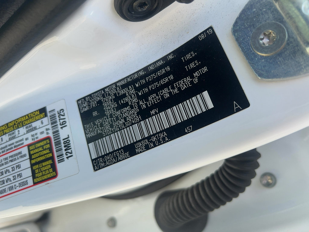 Used 2020 Toyota Sequoia SR5 RWD image 11