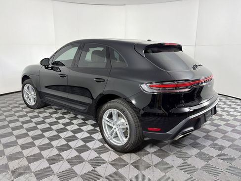 Used 2026 Porsche Macan AWD/4WD image 3