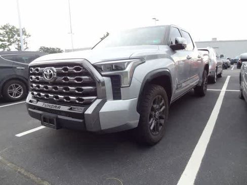 Used 2024 Toyota Tundra Platinum AWD/4WD image 1