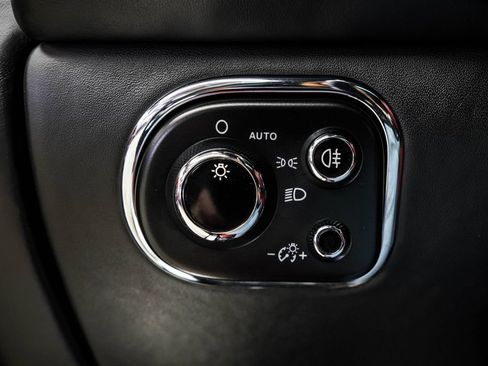 Used 2018 Bentley Mulsanne RWD image 44