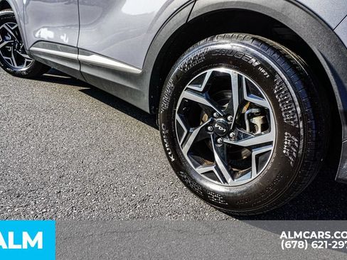 Used 2025 Kia Sportage LX FWD image 16